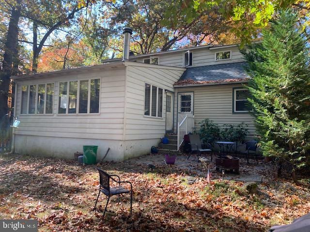 349 Hartford Rd, Mount Laurel, NJ 08054 - back of house featuring entry steps