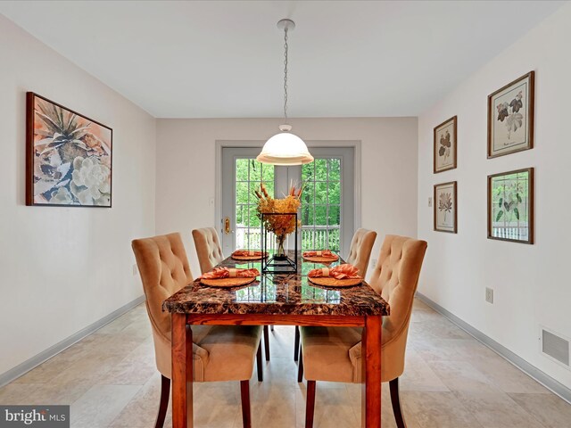 320 N Ridge Rd, Reinholds, PA 17569 - dining room featuring baseboards