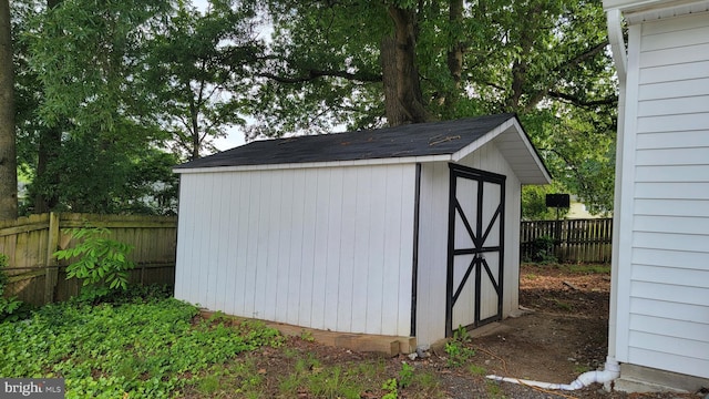 15030 Alabama Ave, Woodbridge, VA 22191 - view of shed with fence