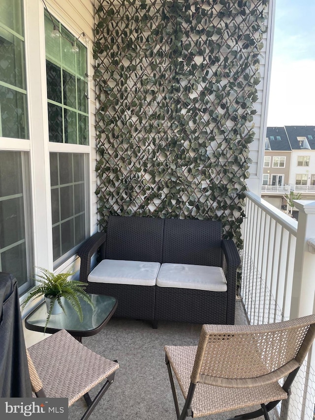 balcony featuring outdoor lounge area