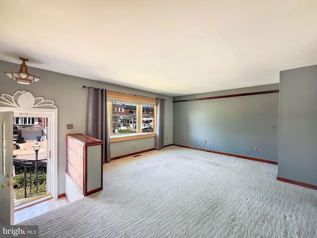 12419 Balston Rd, Philadelphia, PA 19154 - carpeted empty room featuring baseboards