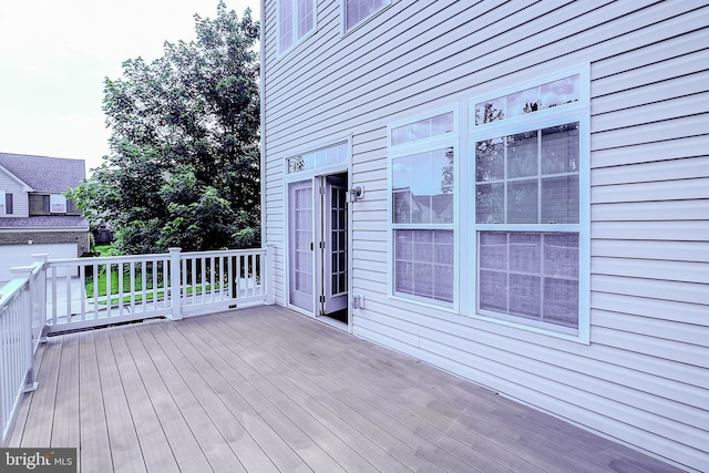6300 Santo Pl, Capitol Heights, MD 20743 - view of wooden deck
