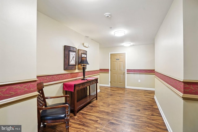 1009 Samantha Ln Unit 302, Odenton, MD 21113 - corridor featuring wood finished floors and baseboards