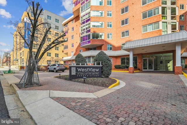 1001 N Vermont St Unit 812, Arlington, VA 22201 - view of apartment building / complex