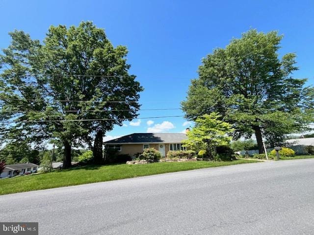 1155 Loop Dr, Harrisburg, PA 17112 - view of front facade