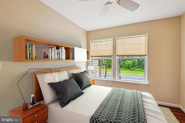 8 Ashford Ct, Annapolis, MD 21403 - bedroom with wood finished floors, baseboards, and a ceiling fan