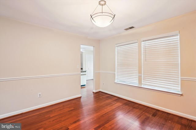 8 Ashford Ct, Annapolis, MD 21403 - empty room with baseboards and wood finished floors