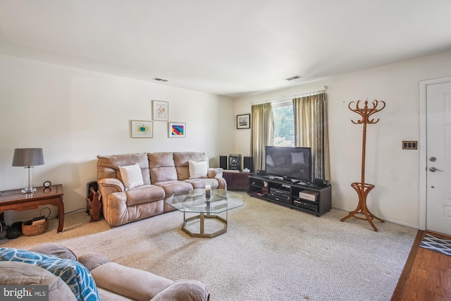 1650 Woodtree Ct E, Annapolis, MD 21409 - living room featuring wood finished floors