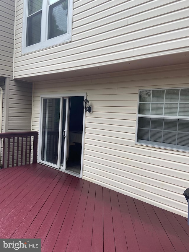 941 Chestnut Manor Ct, Curtis Bay, MD 21226 - view of wooden terrace