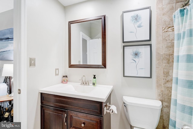6914 Ellingham Cir Unit C, Alexandria, VA 22315 - bathroom with vanity and a shower with curtain