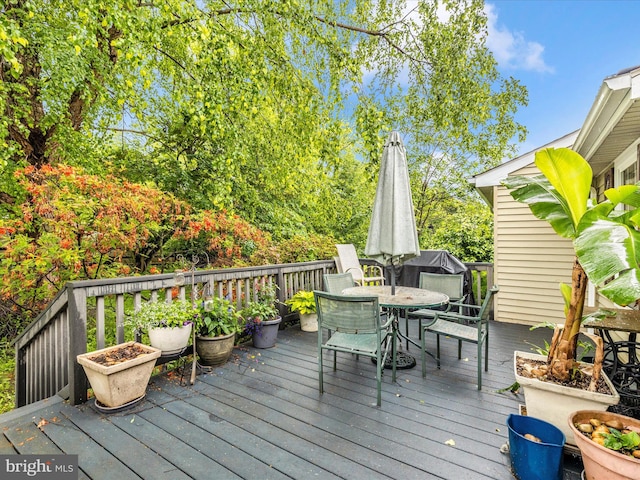 4310 Zircon Rd, Middletown, MD 21769 - deck featuring outdoor dining area
