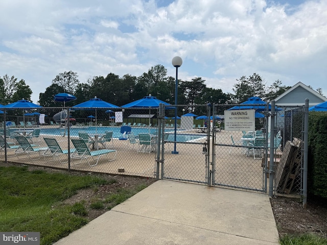 11002 Koman Cir, Manassas, VA 20109 - view of swimming pool featuring a gate