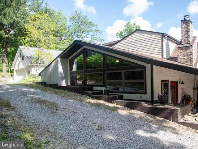 5607 Meridian Rd, Gibsonia, PA 15044 - view of front of property with a chimney