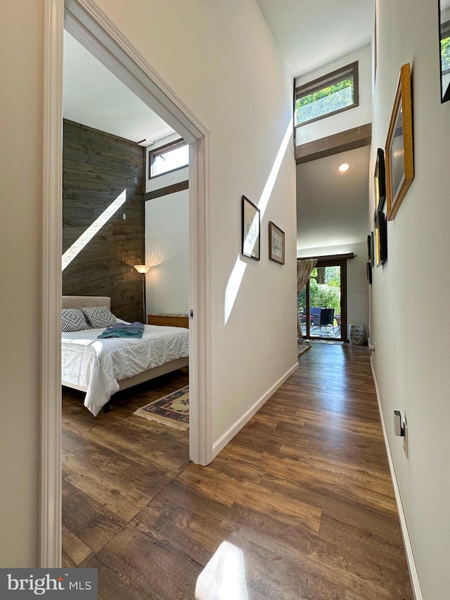5607 Meridian Rd, Gibsonia, PA 15044 - hallway featuring wood finished floors and a high ceiling