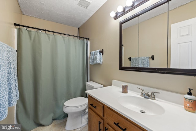 104 Braeburn Dr, Winchester, VA 22601 - bathroom featuring toilet, vanity, a textured ceiling, and a shower with curtain