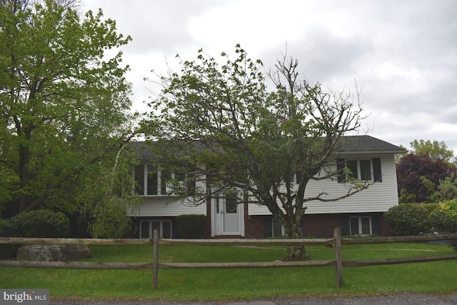 324 California Ave, Shenandoah, PA 17976 - view of raised ranch