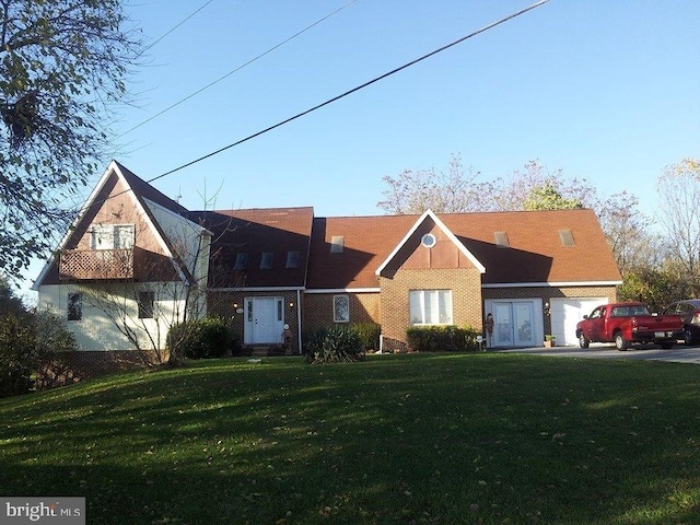 755 Kriner Rd, Chambersburg, PA 17202 - view of front of home with a front yard