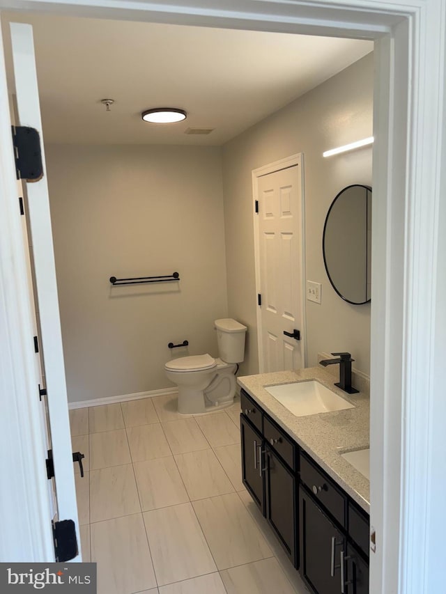 1853TOBIASDRIVESE Tobias Dr SE, Washington, DC 20020 - bathroom with double vanity and toilet