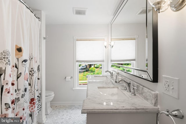 328 Avondale Ave, Haddonfield, NJ 08033 - full bath featuring baseboards, toilet, and double vanity