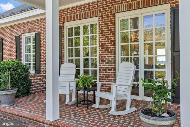 125 Oyster Pt, White Stone, VA 22578 - property entrance featuring brick siding