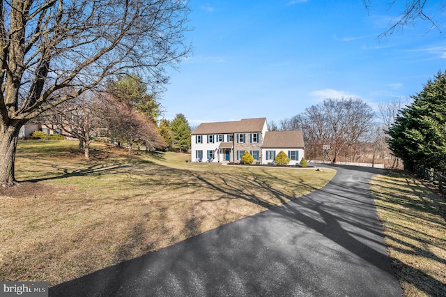 5 Craig Ln, Malvern, PA 19355 - colonial home featuring a front yard
