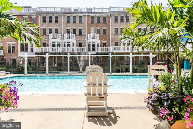 100 Harborview Dr Unit 513, Baltimore, MD 21230 - community pool featuring fence