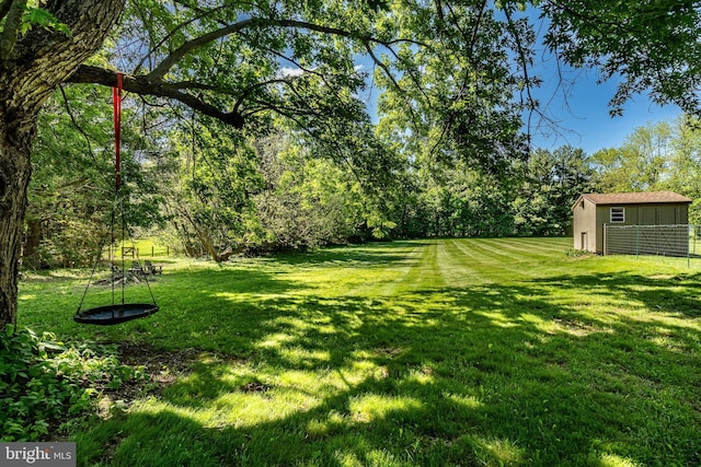 40 Hunters Run Rd, Honey Brook, PA 19344 - view of grassy yard