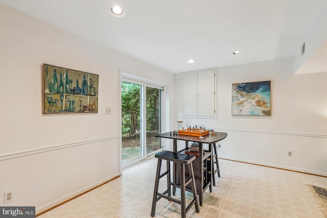 2032 Franklin Cluster Ct, Falls Church, VA 22043 - dining room with baseboards and recessed lighting