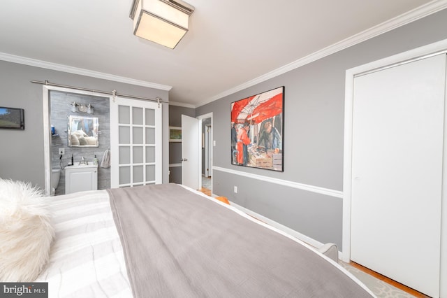 1909 Bloomingdale Ave, Lancaster, PA 17601 - unfurnished bedroom with crown molding and connected bathroom