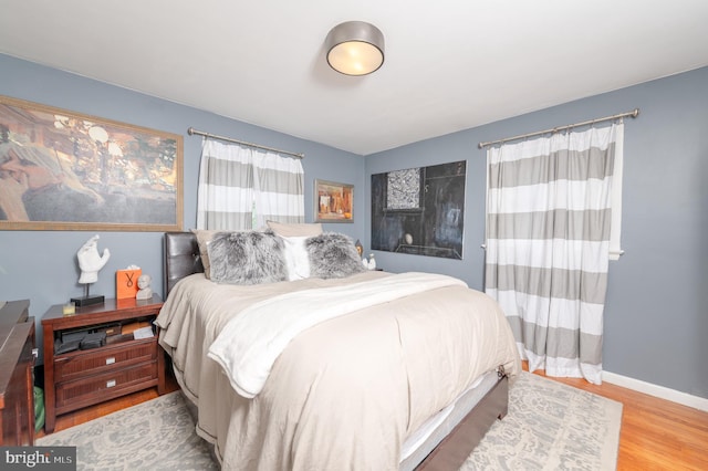 1909 Bloomingdale Ave, Lancaster, PA 17601 - bedroom featuring wood finished floors and baseboards