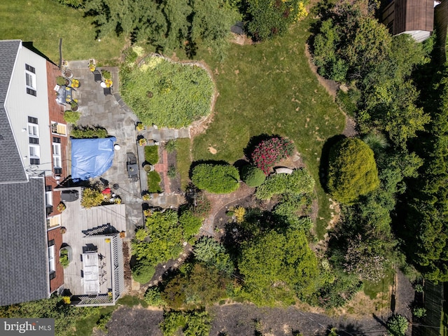 1909 Bloomingdale Ave, Lancaster, PA 17601 - aerial view of a pool area