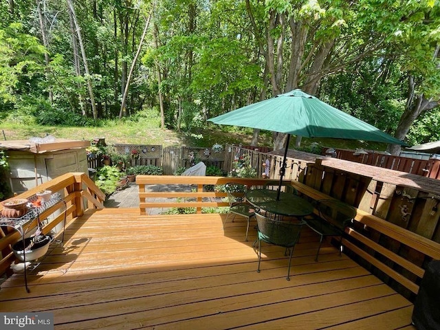 12415 Morning Light Ter, Gaithersburg, MD 20878 - wooden deck with a fenced backyard