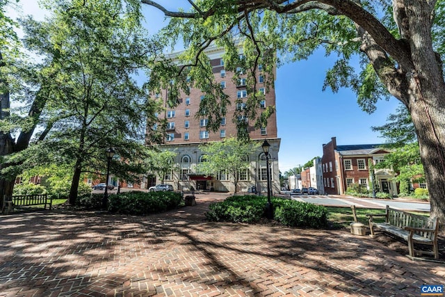 500 Court Sq Unit 503And 504, Charlottesville, VA 22902 - view of property's community