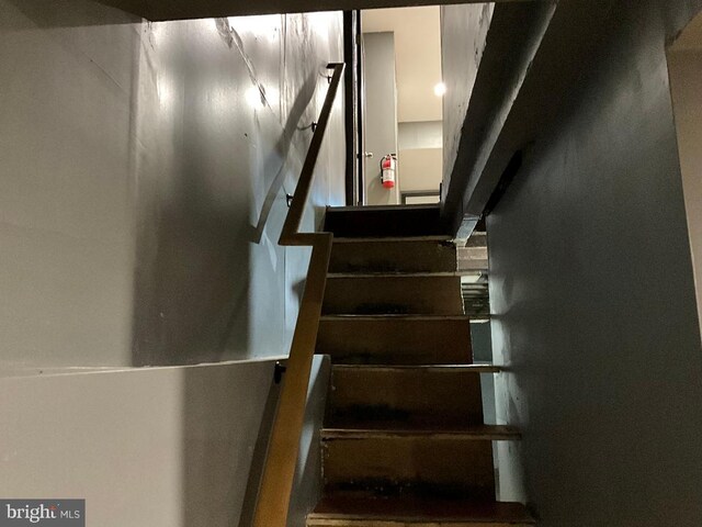 1204 Carl Miller Blvd, Camden, NJ 08104 - view of stairs