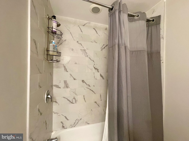 full bathroom featuring shower / bath combo
