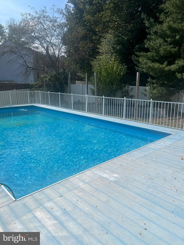 8010 Hillrise Ct, Elkridge, MD 21075 - view of pool with a deck