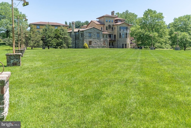 13320 Signal Tree, Potomac, MD 20854 - view of green lawn