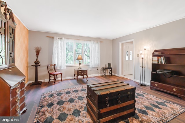 575 Millcross Rd, Lancaster, PA 17601 - living area featuring wood finished floors, ornamental molding, and baseboards
