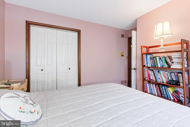 575 Millcross Rd, Lancaster, PA 17601 - bedroom featuring a closet