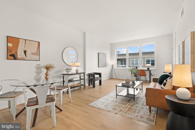 2001 12th St NW Unit 410, Washington, DC 20009 - living area featuring light wood-style floors