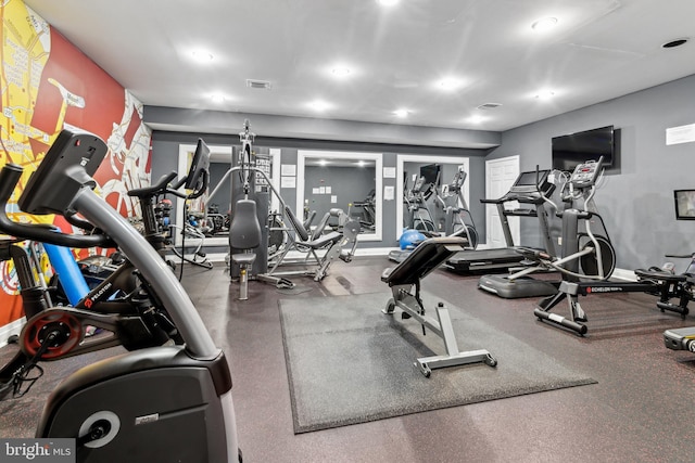 2001 12th St NW Unit 410, Washington, DC 20009 - exercise room featuring recessed lighting