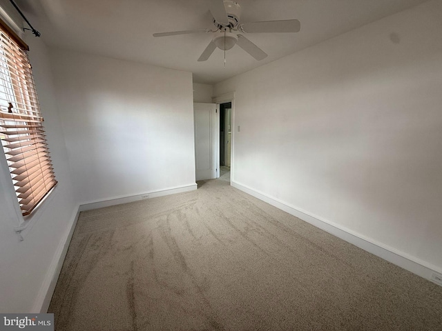 5902 E Roosevelt Blvd, Philadelphia, PA 19149 - unfurnished room with carpet floors, baseboards, and a ceiling fan