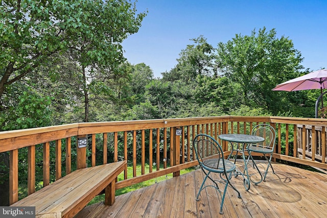 1205 Bond St, Herndon, VA 20170 - view of wooden terrace