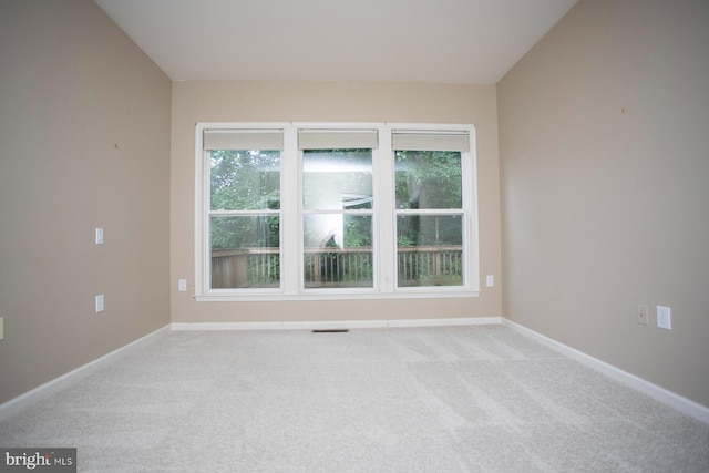 30 Dayton Cir, Fredericksburg, VA 22406 - carpeted empty room featuring baseboards