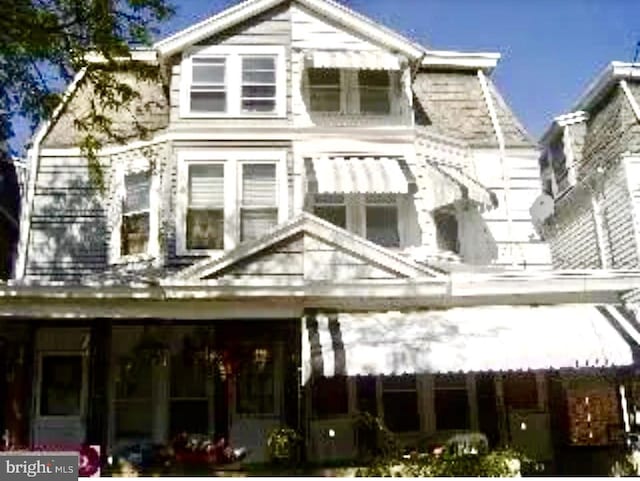 1110 Hamilton Ave, Trenton, NJ 08629 - view of back of property