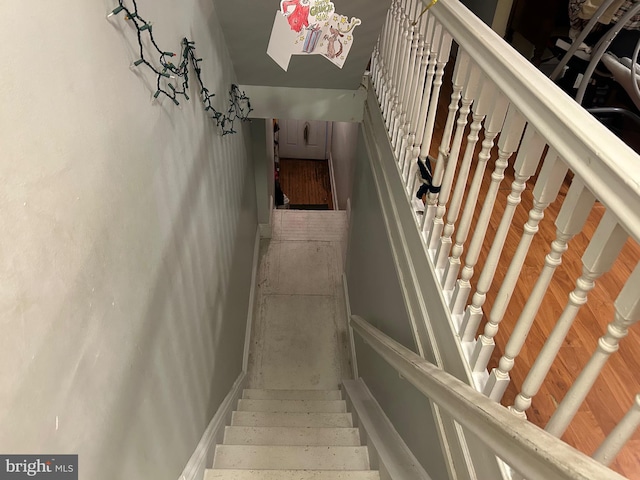 1110 Hamilton Ave, Trenton, NJ 08629 - view of stairs