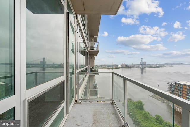 901 N Penn St Unit F1504, Philadelphia, PA 19123 - balcony featuring a water view