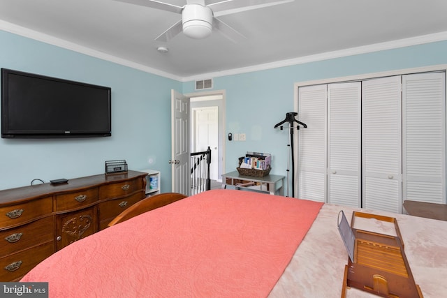 1781 Cobblestone Ln, Vineland, NJ 08361 - bedroom featuring a closet, crown molding, and ceiling fan
