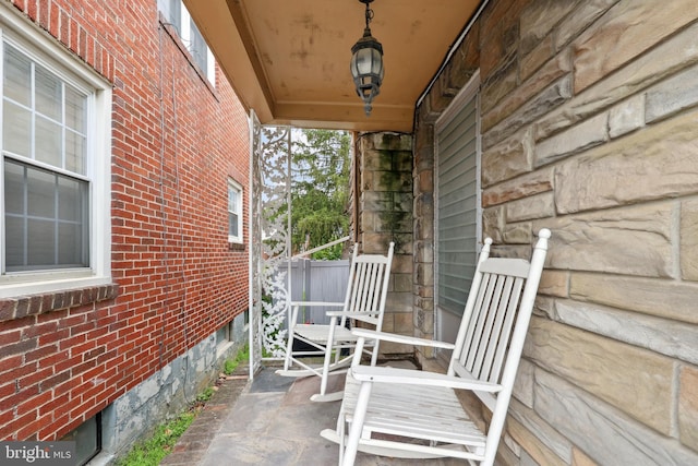 904 W Burke St, Martinsburg, WV 25401 - view of patio / terrace