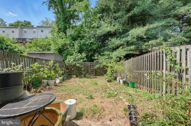 1252 Knoll Mist Ln, Gaithersburg, MD 20879 - view of fenced backyard
